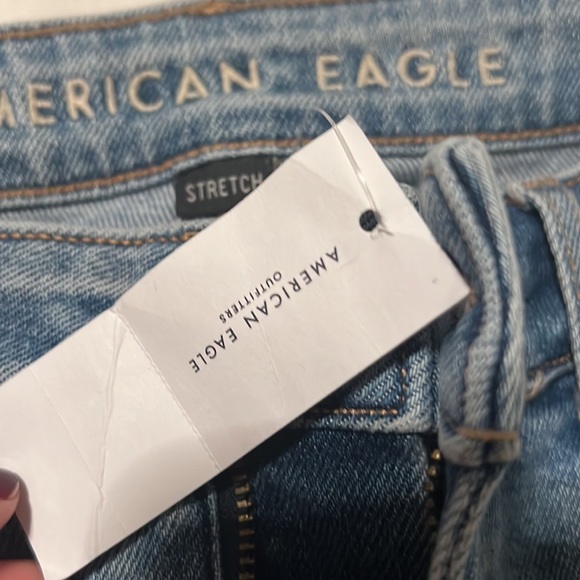 American eagle mom jean size 2 stretch material - Picture 3 of 9